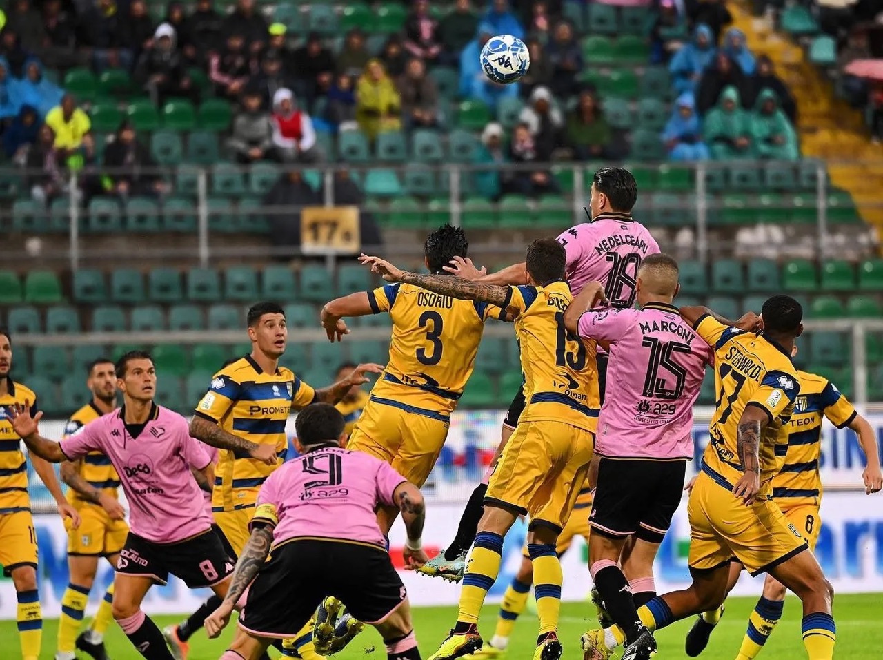 Per I Bookmakers Parma Favorito In Serie B, Ma Anche Il Palermo Attira ...