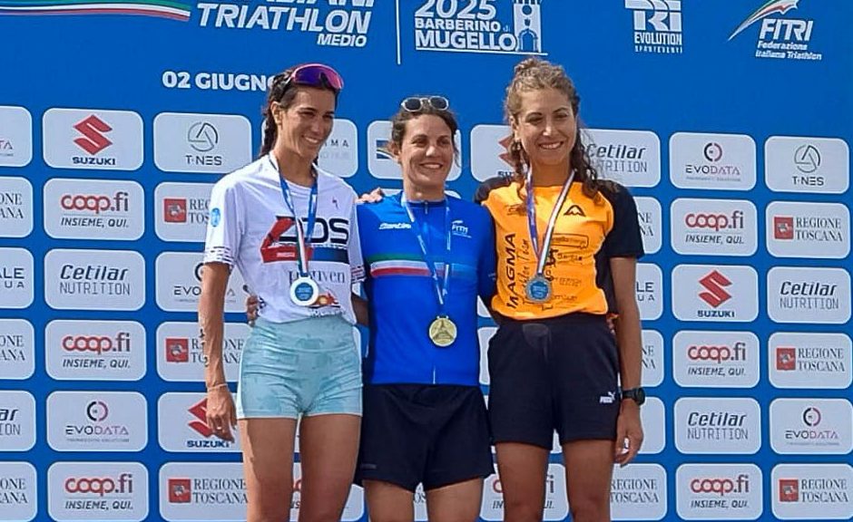 Nicoletta Santonocito è bronzo ai Campionati Italiani di Triathlon Medio 2025