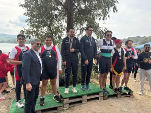 Equipaggio Canottieri TeLiMar in gara sul Lago di Poma