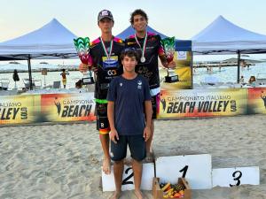 Simone Augugliaro e Lorenzo Profumo premiati sul podio delle finali scudetto Under 20 a Bellaria